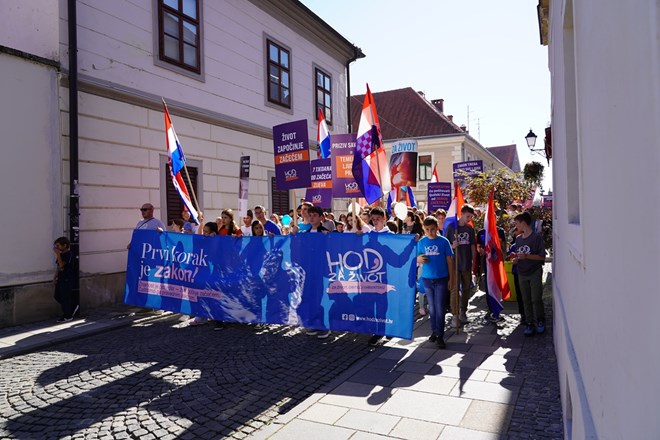 Peti Hod za život u Varaždinu - kao podrška najranjivijima i najnježnijima među nama - nerođenom djetetu!